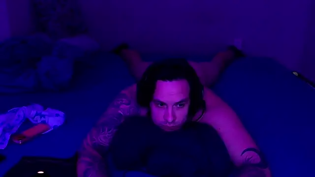 Snapshot of baphomet_from_ice chatting on November 27, 2025, 11:54 am baphomet from ice online show from November 27, 2025, 11:54 am