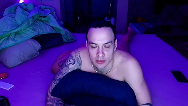 Snapshot of baphomet_from_ice chatting on April 9, 2026, 4:02 pm baphomet from ice online show from April 9, 2026, 4:02 pm