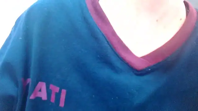 Snapshot of tomboyblue chatting on June 8, 2026, 7:03 pm tomboyblue online show from June 8, 2026, 7:03 pm