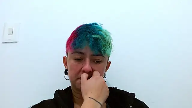 tomboyblue online show from November 13, 2025, 4:00 pm