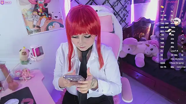 MaddyFooxx online show from October 31, 2025, 2:46 pm