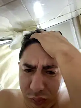 Snapshot of DanielGomez9 chatting on February 27, 2025, 12:23 pm DanielGomez9 online show from February 27, 2025, 12:23 pm