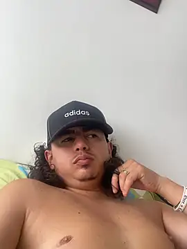 Snapshot of DanielGomez9 chatting on July 11, 2026, 2:50 pm DanielGomez9 online show from July 11, 2026, 2:50 pm