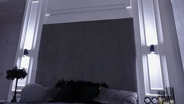 mila blvck online show from October 26, 2025, 1:22 pm