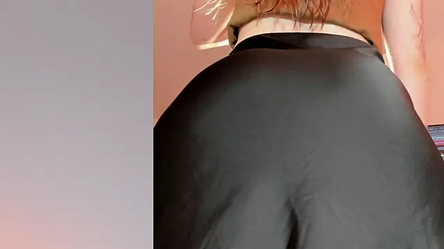 Snapshot of Siouxsie_cenobite chatting on May 30, 2026, 11:16 am Siouxsie cenobite online show from May 30, 2026, 11:16 am
