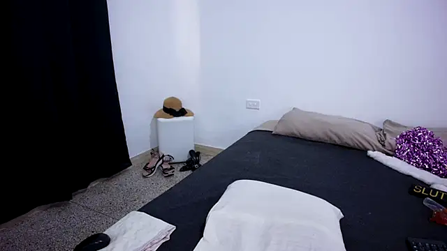 Snapshot of Andreabigboobs23 chatting on January 6, 2026, 6:23 pm Andreabigboobs23 online show from January 6, 2026, 6:23 pm