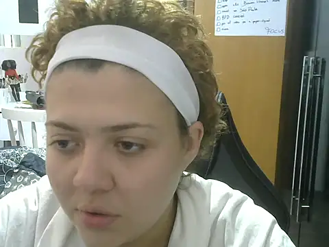 Snapshot of RuthBunny chatting on June 1, 2026, 6:51 pm RuthBunny online show from June 1, 2026, 6:51 pm