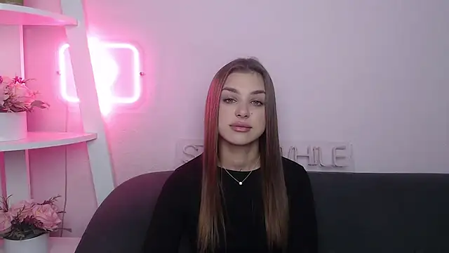 MilanaAngelAs online show from December 5, 2025, 5:50 am