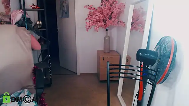  KittyBoo online show from February 6, 2025, 2:58 pm