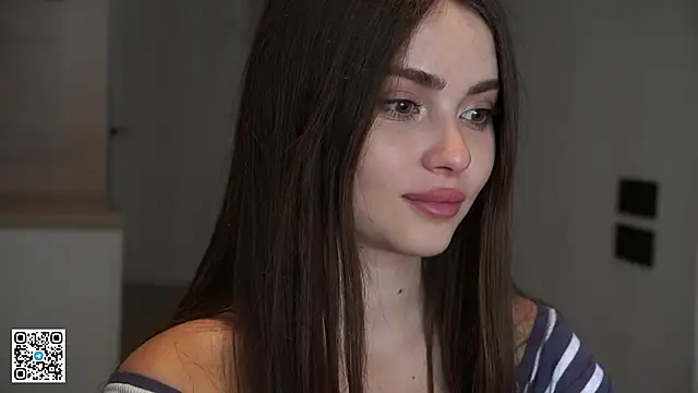 CarmenMoore26 online show from March 31, 2026, 10:06 am