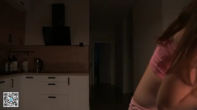 CarmenMoore26 online show from March 10, 2026, 8:46 pm