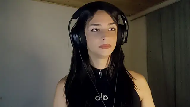 Dollbehavior  online show from November 28, 2025, 3:39 am