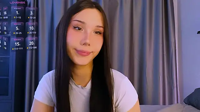 Snapshot of Kaia_Sunshine_Mia chatting on March 21, 2026, 9:14 am Kaia Sunshine Mia online show from March 21, 2026, 9:14 am