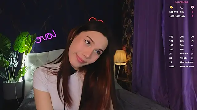 Kaia Sunshine Mia online show from February 28, 2025, 4:20 pm