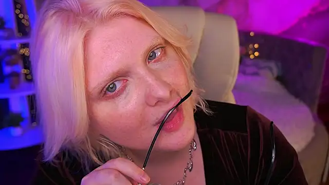 CoolTatis online show from March 27, 2026, 8:26 am