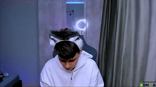 Foxicfu online show from February 10, 2025, 12:50 pm