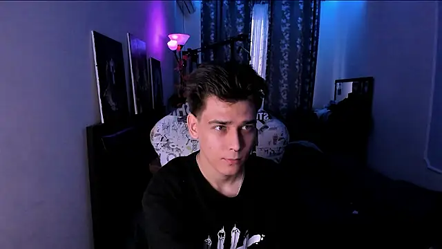 Foxicfu online show from February 1, 2026, 11:52 am