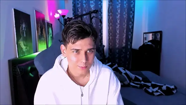 Foxicfu online show from September 26, 2025, 12:12 pm