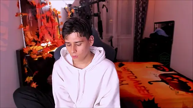 Foxicfu online show from October 10, 2025, 5:47 pm