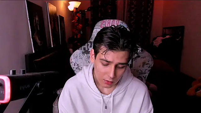 Foxicfu online show from April 4, 2026, 2:34 pm