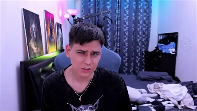 Foxicfu online show from September 19, 2025, 5:39 pm