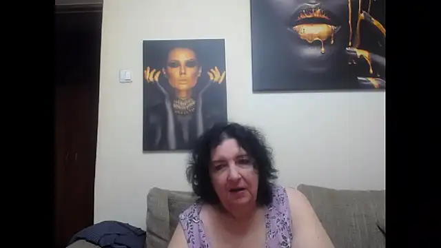 maturekorine online show from April 13, 2026, 9:19 pm