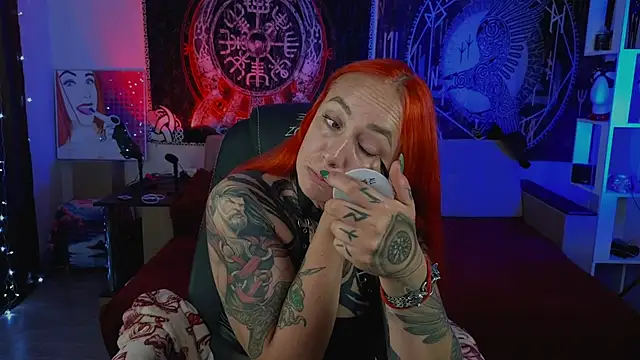 miss jenna lovee online show from July 15, 2026, 1:01 am