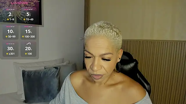 summer night  online show from April 2, 2026, 11:50 am