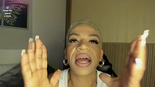 Snapshot of summer_night_ chatting on February 12, 2026, 11:21 am summer night online show from February 12, 2026, 11:21 am