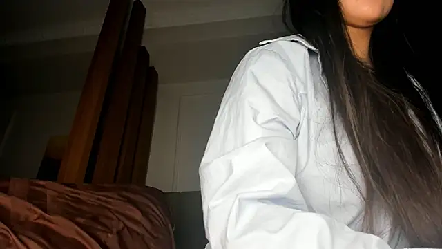 sally 009 online show from March 26, 2026, 2:43 am