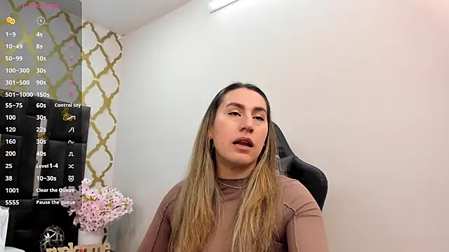 RubbyTaylor online show from October 15, 2025, 2:47 pm