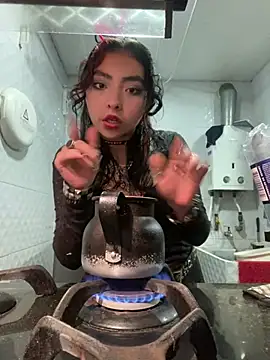 Snapshot of _Gothiccbitch_ chatting on December 21, 2024, 7:03 am  Gothiccbitch  online show from December 21, 2024, 7:03 am