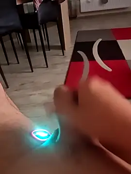 Szeltolo001 online show from March 24, 2026, 3:39 am