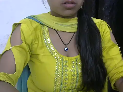 momo lov online show from September 24, 2025, 5:14 am