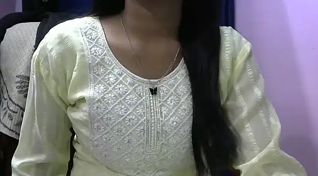 momo lov online show from February 8, 2025, 4:47 am