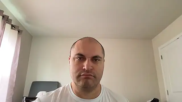 Snapshot of SluggishChase99 chatting on May 23, 2026, 3:44 pm SluggishChase99 online show from May 23, 2026, 3:44 pm
