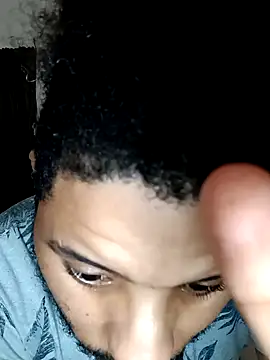 Snapshot of Dj-yefri-pauta chatting on December 3, 2024, 6:21 am Dj-yefri-pauta online show from December 3, 2024, 6:21 am