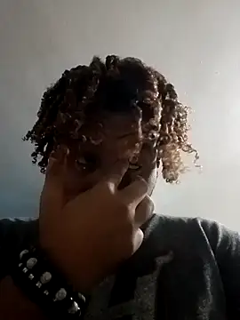 Snapshot of Dj-yefri-pauta chatting on January 31, 2025, 11:13 pm Dj-yefri-pauta online show from January 31, 2025, 11:13 pm