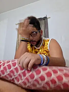 Snapshot of Dj-yefri-pauta chatting on September 10, 2025, 9:25 pm Dj-yefri-pauta online show from September 10, 2025, 9:25 pm