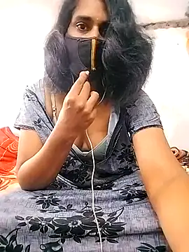 Snapshot of Ammupuku1 chatting on February 3, 2026, 9:20 pm Ammupuku1 online show from February 3, 2026, 9:20 pm