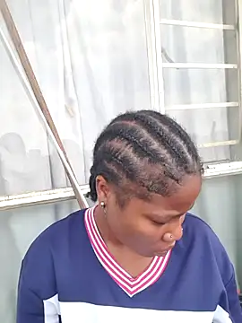 Snapshot of PerfectionBerrie chatting on March 5, 2025, 10:33 am PerfectionBerrie online show from March 5, 2025, 10:33 am