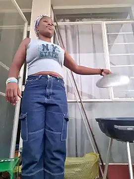 Snapshot of PerfectionBerrie chatting on February 9, 2025, 3:01 pm PerfectionBerrie online show from February 9, 2025, 3:01 pm