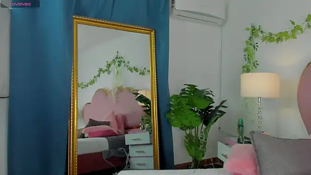 EmmaCrush online show from September 19, 2025, 10:14 pm