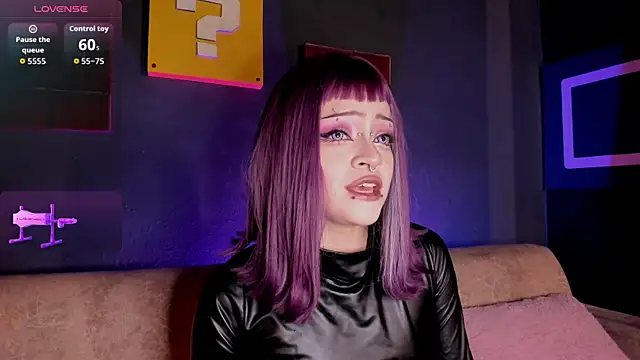 Elettra Rou online show from October 15, 2025, 1:48 am