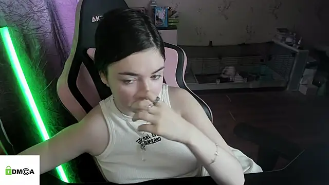 Crazy forest fairy online show from April 6, 2026, 4:46 am