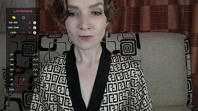 Snapshot of TinaWince chatting on July 4, 2026, 5:03 am TinaWince online show from July 4, 2026, 5:03 am