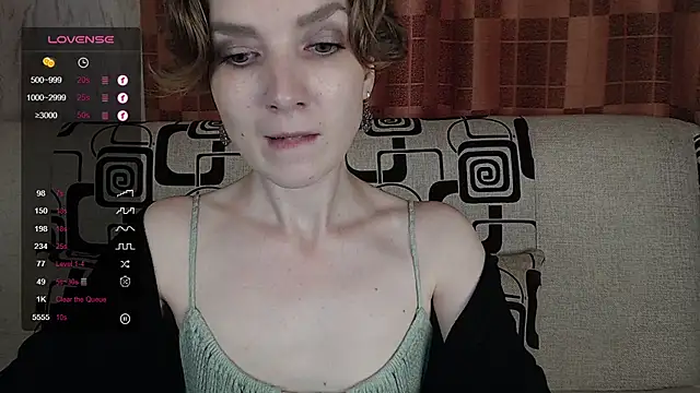 Snapshot of TinaWince chatting on July 2, 2026, 5:02 am TinaWince online show from July 2, 2026, 5:02 am