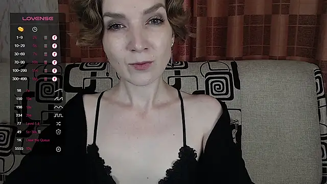 Snapshot of TinaWince chatting on July 19, 2026, 4:10 am TinaWince online show from July 19, 2026, 4:10 am