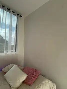 Naughty arabs online show from April 15, 2026, 8:31 pm