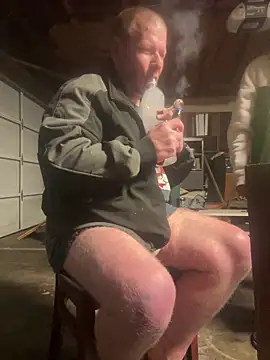 Diaperking916 online show from February 12, 2025, 8:06 am